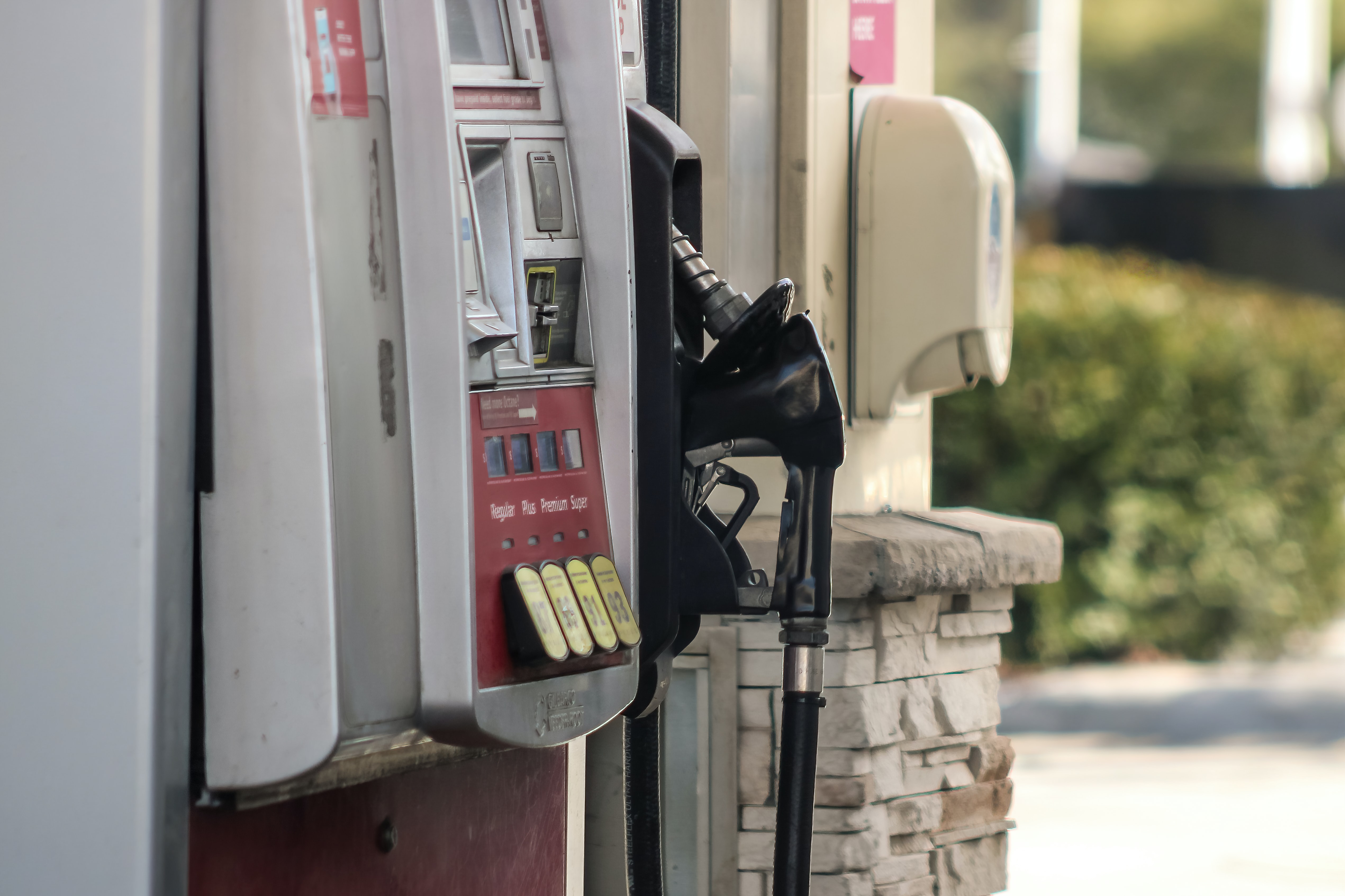 featured image thumbnail for post Summer Talking Points: Gasoline Prices